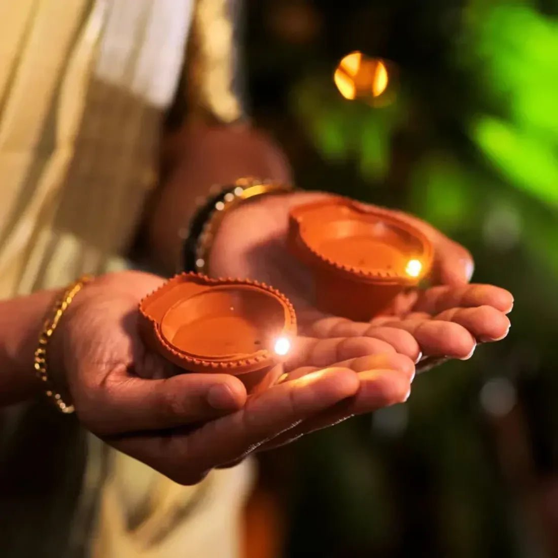 LED Water Sensor Diyas – Plastic Floating Diyas with Ambient Lights - Dreamzhub