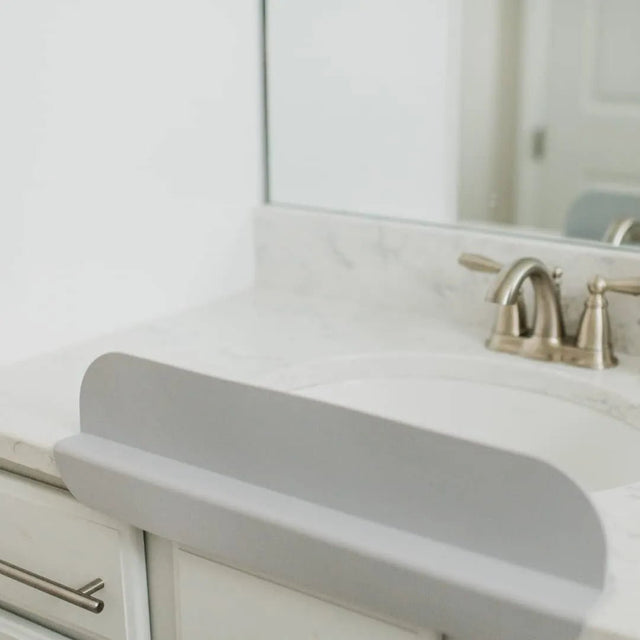 Silicone Sink Water Splash Guard | Flexible Anti - Splash Faucet Protector | Easy - Clean Sink Counter Shield - Dreamzhub